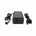 Chargeur 24 V 5 A et câbles, visuel carré pour affichage mobile
